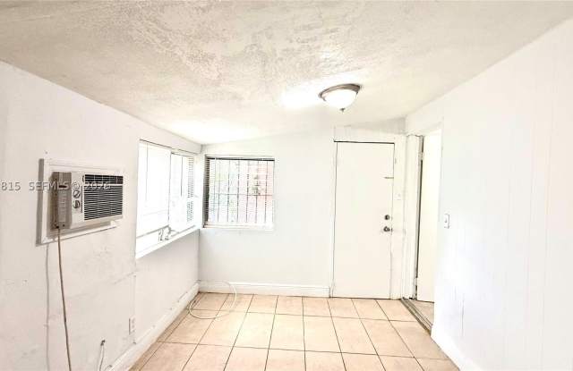 1878 NW 112th Ter Gallery 2