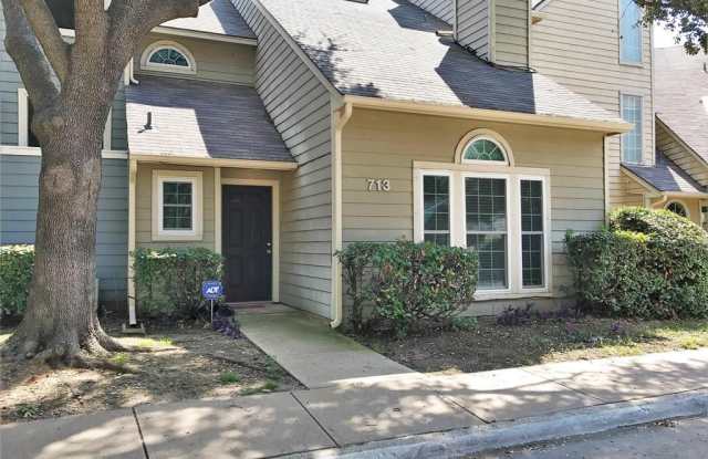 713 Berkley Plaza - 713 Berkley Plaza, Irving, TX 75061
