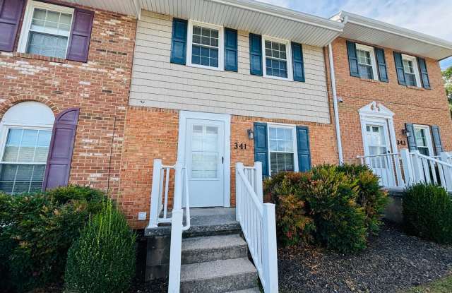 2 Bedroom, 1.5 Bath Townhouse photos photos