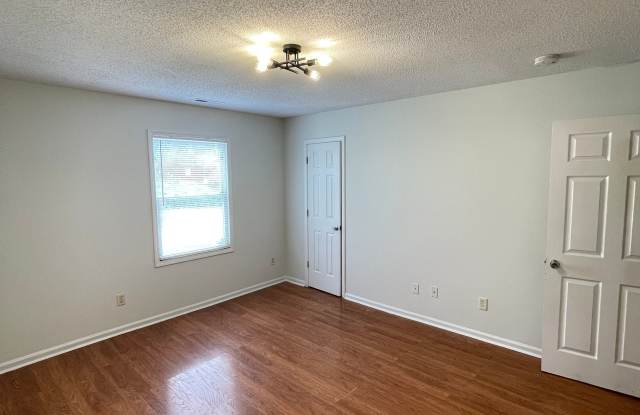 609 Piper CourtApt A Gallery 2