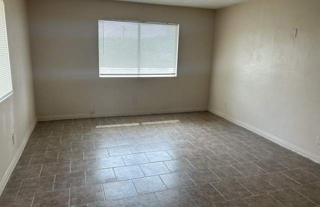 41620 Marine Dr Gallery 4