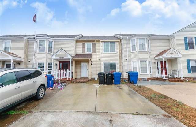 "Spacious Townhouse in Prime Location – Close to Everything!" photos photos