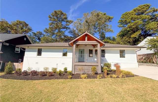 1912 Canmont Drive NE photos photos