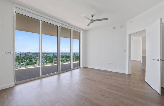 1500 Bay Drive Gallery 4