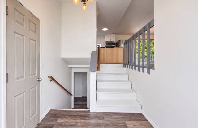 612 Marcie Ct Gallery 3