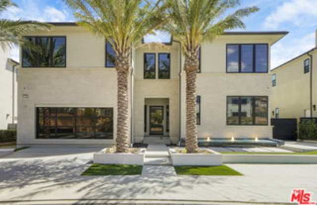 11761 Greenwood Drive Gallery 1