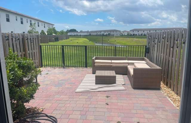 2328 NW 125th St photos photos