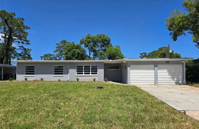 3245 ROYAL PALM COURT - 3245 Royal Palm Court, Titusville, FL 32780