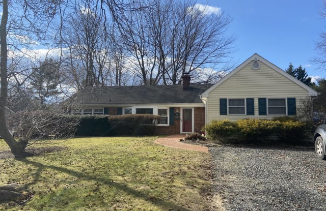 14 Handyboy Court - 14 Handyboy Court, Monmouth County, NJ 07701