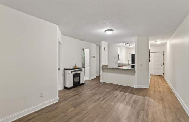 Newly Remodeled 2Bed 1Bath Townhome in Prior Lake! photos photos