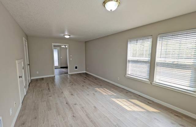 Wonderful townhouse in Forest Grove Gallery 3