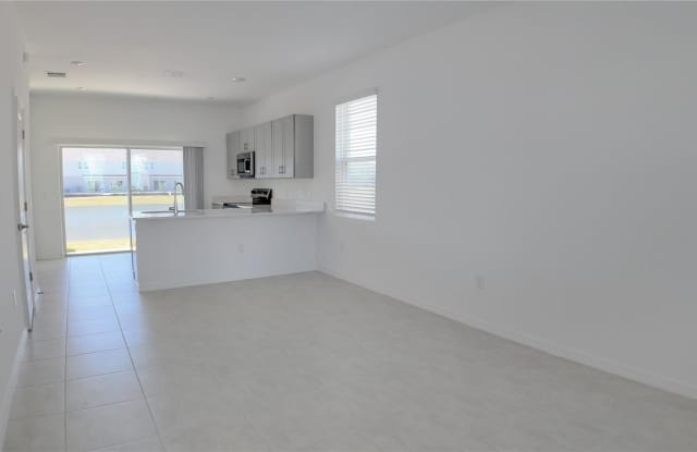 3191 SKYLINE Loop Gallery 3