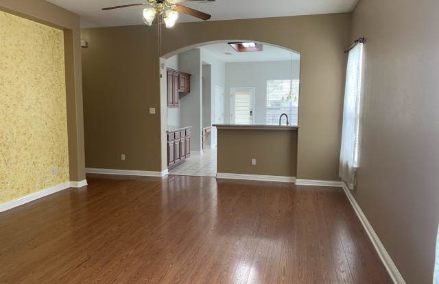 10317 Big Thicket Gallery 2