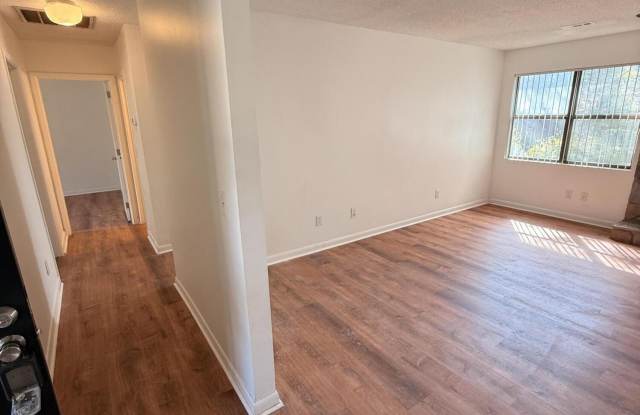 925 Hunting Ridge Road Gallery 4
