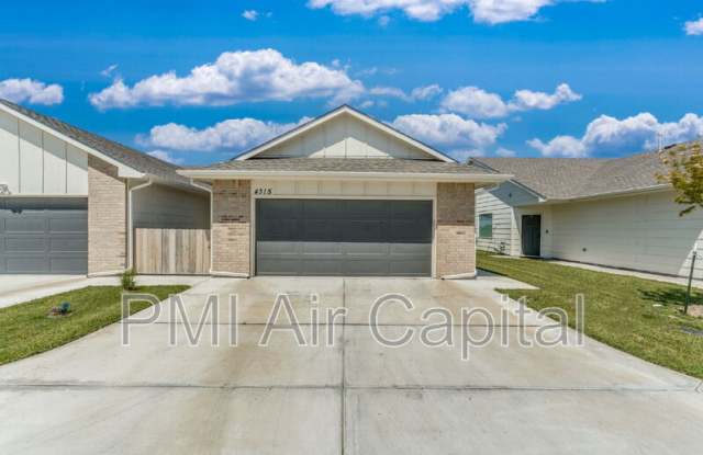 4315 North Sandplum Street photos photos