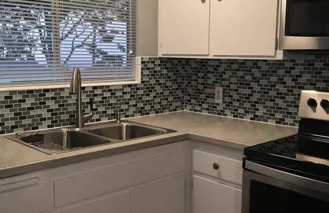 845 Lyndon St photos photos