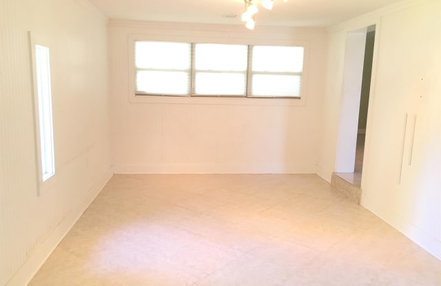 34 Iowa Drive Gallery 4