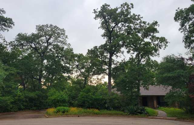 3 Bedroom 2.5 Bath Home Tucked in Cul-de-sac!! Available NOW! photos photos 3 Bedroom 2.5 Bath Home Tucked in Cul-de-sac!! Available NOW! photos photos