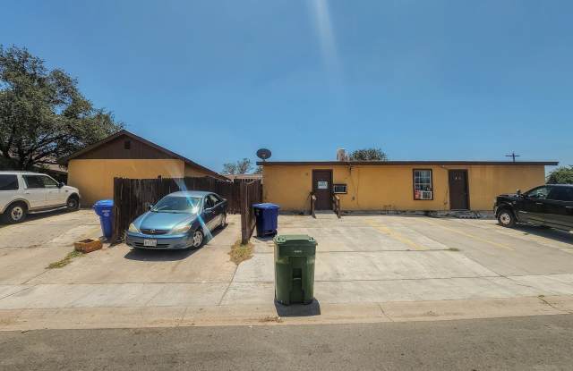 301 Soria Dr photos photos