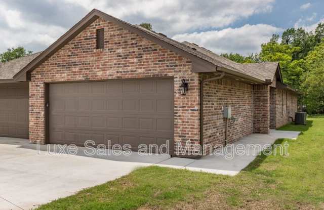 421 Chalk Hill Court photos photos