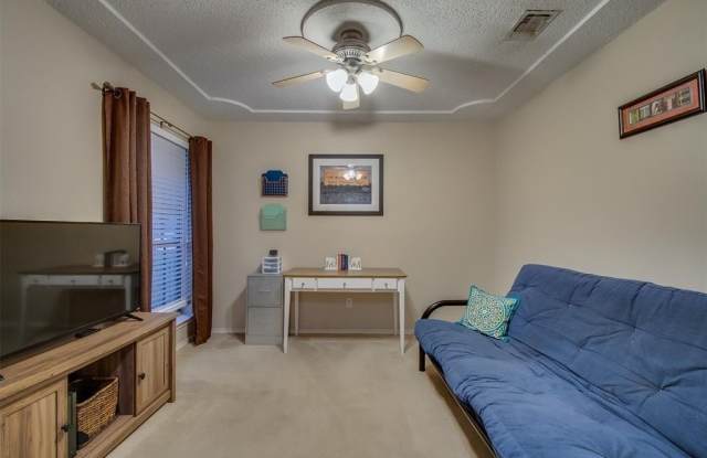5718 Sagebrush Trail Gallery 3