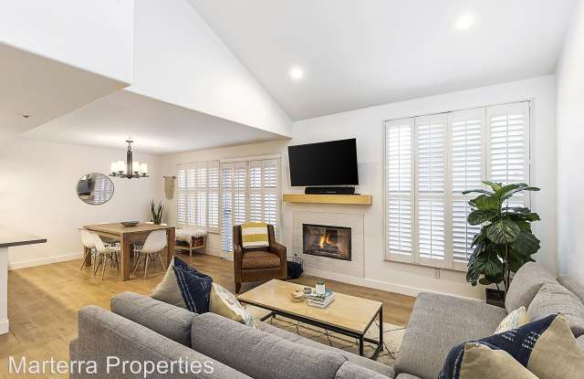 2164 Canyon  Unit F - 2164 Canyon Dr, Costa Mesa, CA 92627