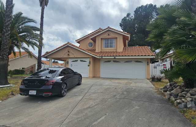 Huge house with Extra storage sheds- All Appliance photos photos