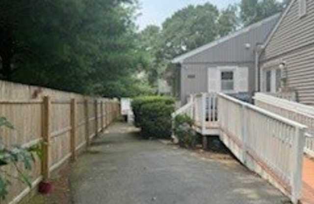 655 West Avenue unit: Back photos photos