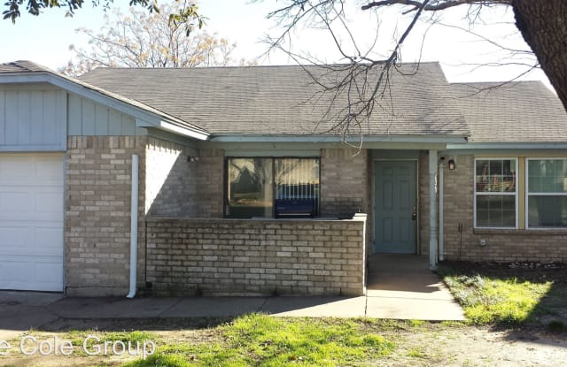 10025 N Suttonwood Dr - 10025 North Suttonwood Drive, Fort Worth, TX 76108