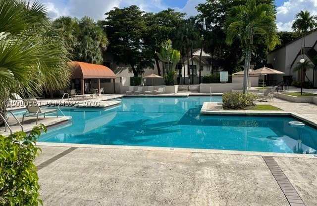 9522 SW 140th Ct Gallery 2