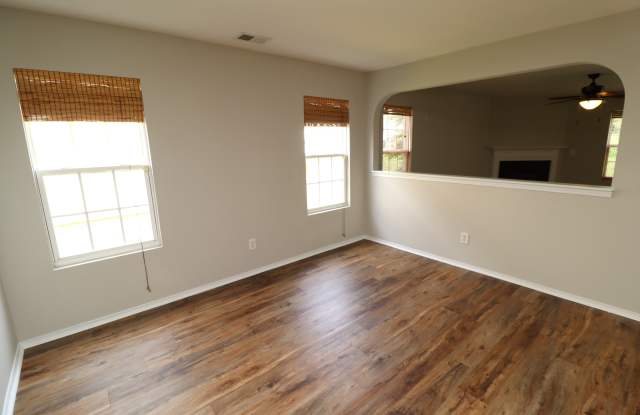 5 Bellmore Ct Gallery 4