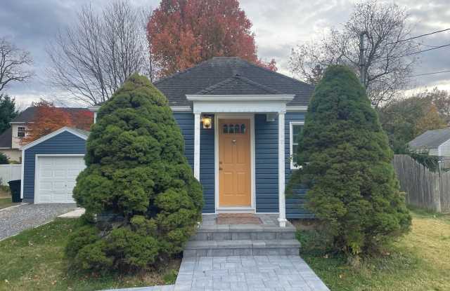 46 Weston Street - 46 Weston Street, South Huntington, NY 11746