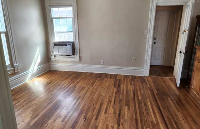 1639 North Ogden Street - 4 Gallery 2