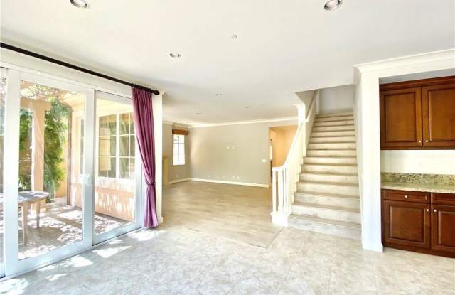 37 Modena - 37 Modena, Irvine, CA 92618