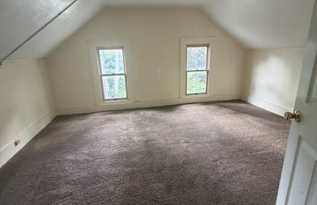 235 Westwood Ave, Akron — $1,300/month Gallery 3