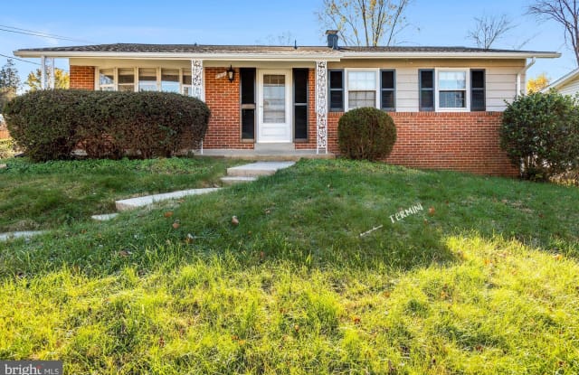 8319 COTTAGE STREET - 8319 Cottage Street, Dunn Loring, VA 22180