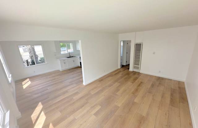 2bd/1ba in Sherman Oaks w/ parking, washer/dryer in unit! photos photos