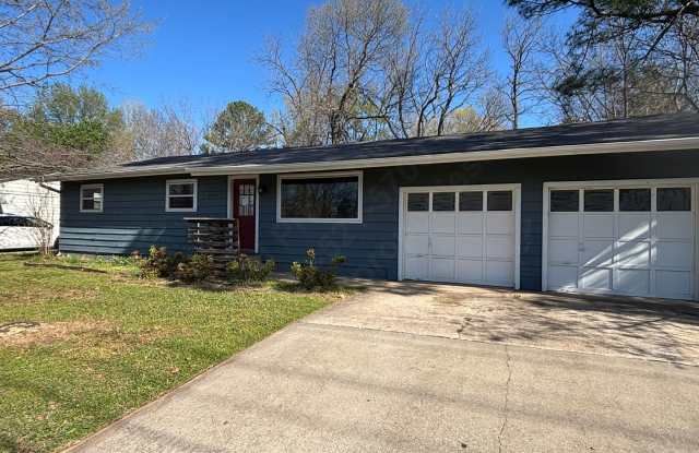 Single Family Home Located On Mount Comfort Road! photos photos