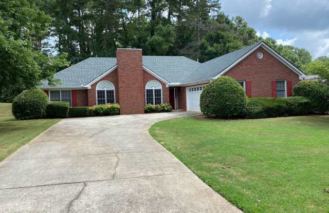 Spacious 3BR/2BA Ranch Home with Great Room in Collins Hill Area photos photos