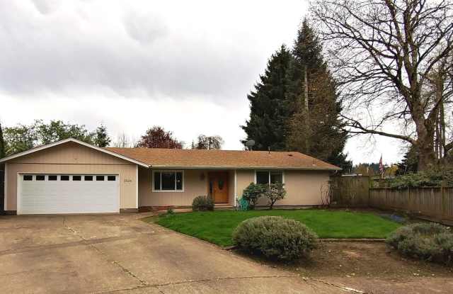 Gorgeous Home with Granite Counters and Custom Built-ins! photos photos