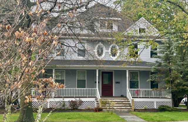 11 Grand St photos photos