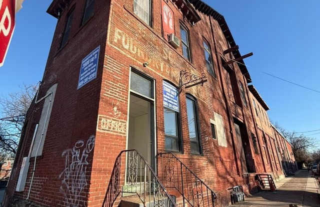 2 PEARL Street photos photos