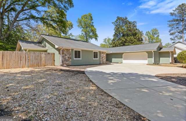 350 Somerset - 350 Somerset Lane Southeast, Cobb County, GA 30067