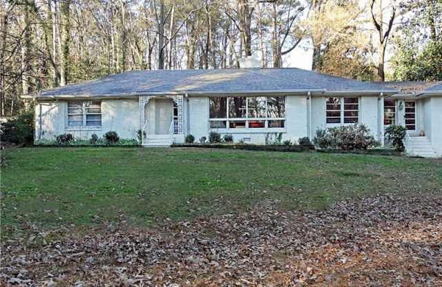 1191 W Wesley Road NW Gallery 2