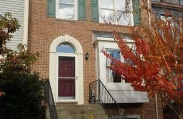 43607 BLACKSMITH Square photos photos