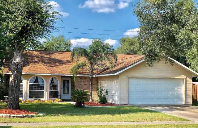 440 BERWICK Circle Gallery 1
