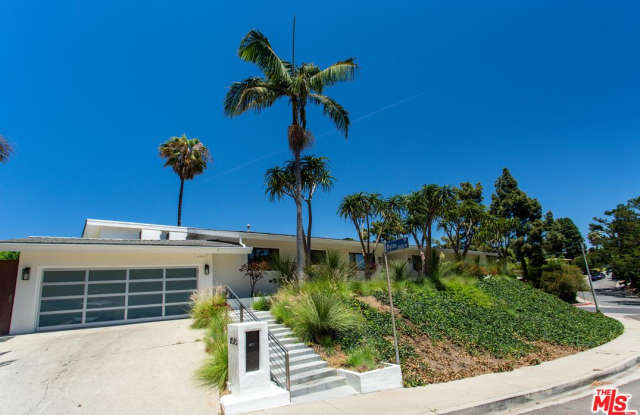 8515 EDWIN Drive Gallery 2