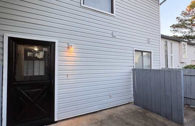 261 Country Club Drive Gallery 3