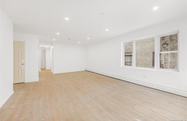 389 Jerome Street Gallery 2