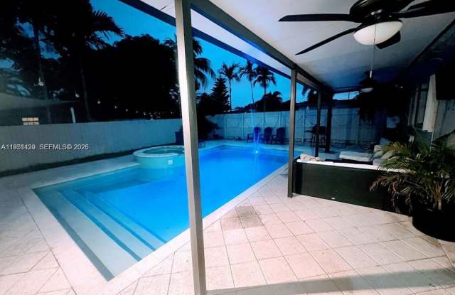 7750 NW 42nd Street, Davie, FL 33024 photos photos